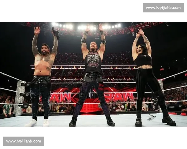 布朗双煞暴走时刻:那些被痛扁的 WWE 明星 布朗双煞暴走时刻:那些被痛扁的 WWE 明星