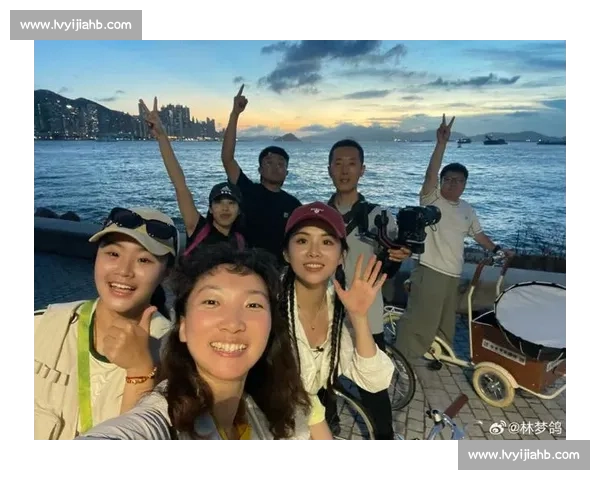 方力申林梦鸽直播骑行香港:车轮上的港风与全运故事 方力申林梦鸽直播骑行香港:车轮上的港风与全运故事